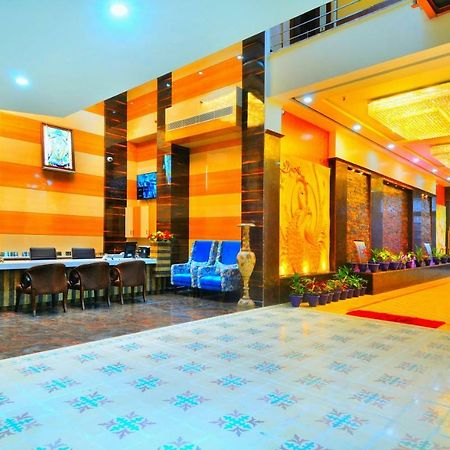 Hotel The Grand Uddhav à New Delhi Extérieur photo