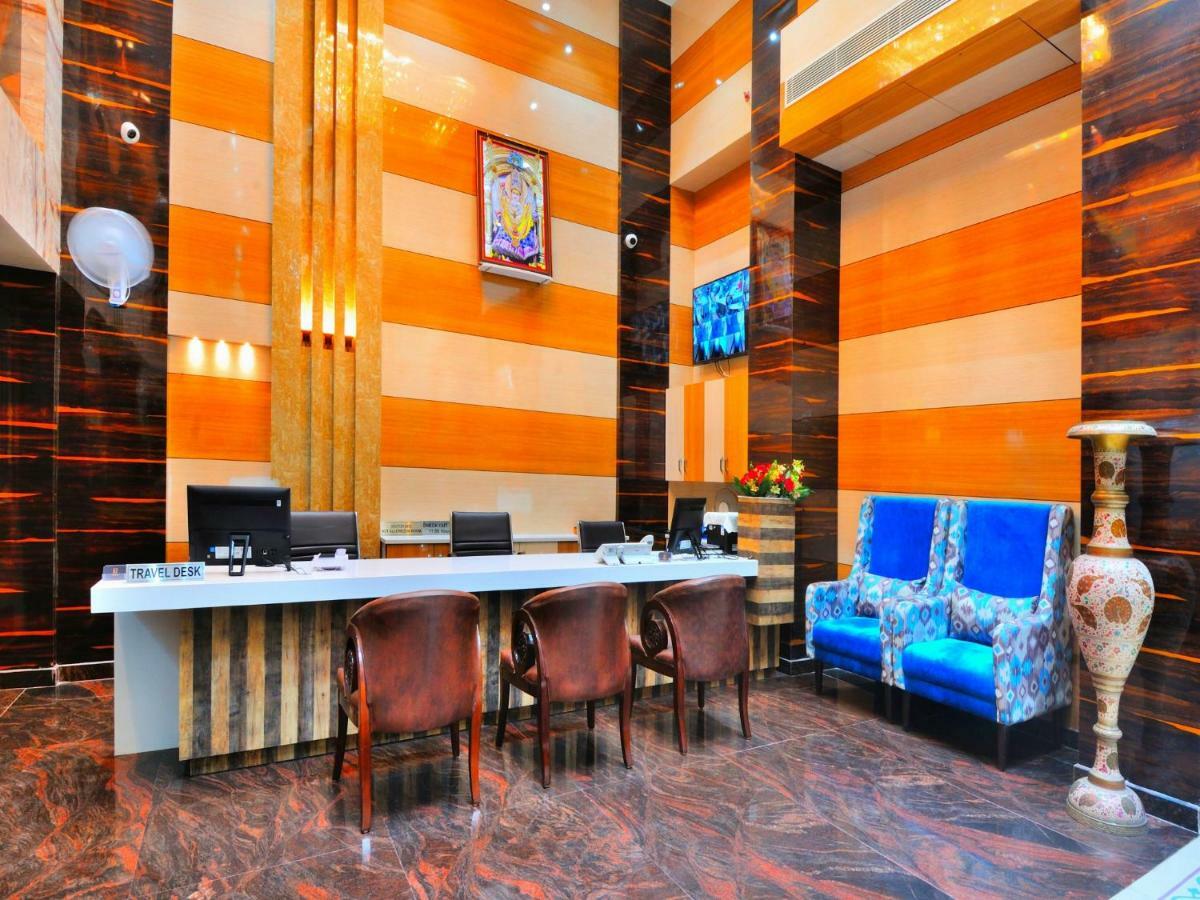 Hotel The Grand Uddhav à New Delhi Extérieur photo