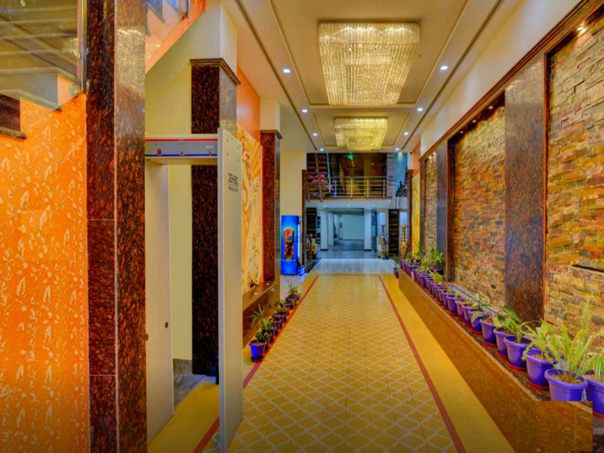 Hotel The Grand Uddhav à New Delhi Extérieur photo
