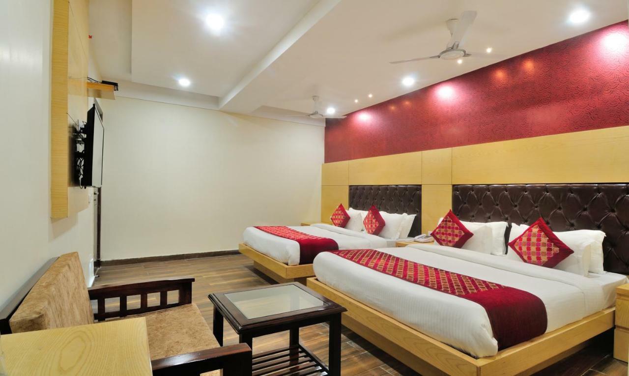Hotel The Grand Uddhav à New Delhi Extérieur photo