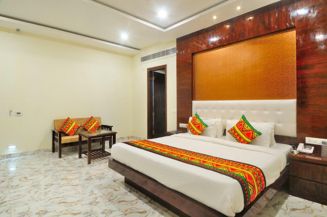 Hotel The Grand Uddhav à New Delhi Extérieur photo