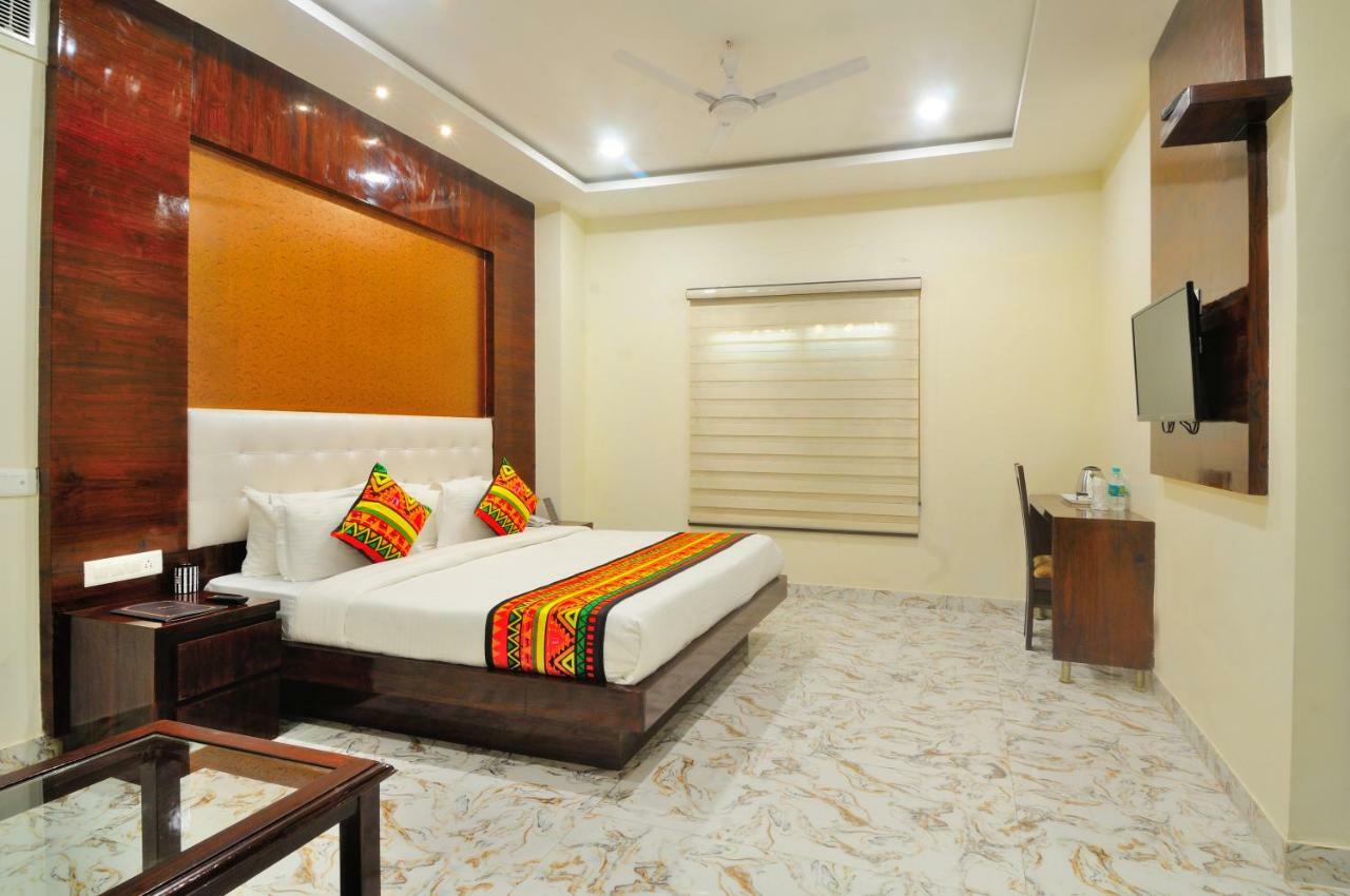 Hotel The Grand Uddhav à New Delhi Extérieur photo